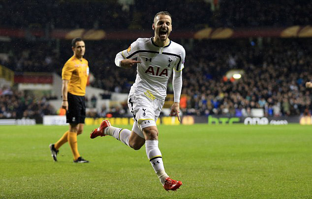 詹姆斯伤缺，湖人击败鹈鹕，豪取7连胜，三巨头34罚惹争议