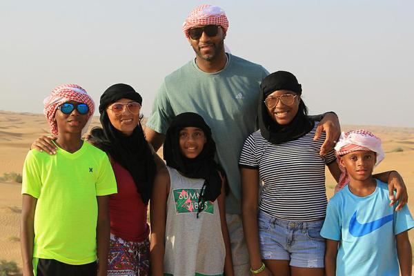 媒体人：郑智执教西海岸也不错，但不可避免地要跟邵佳一对比